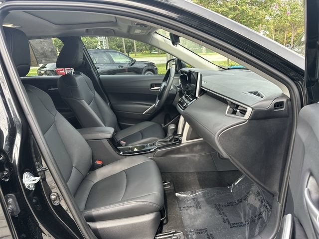 2025 Toyota Corolla Cross XLE