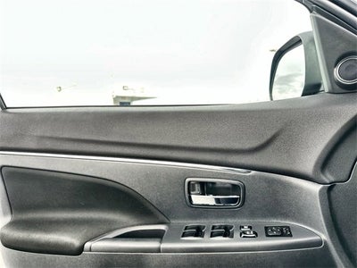 2023 Mitsubishi Outlander Sport ES