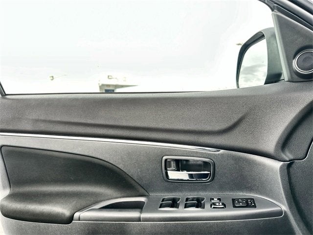 2023 Mitsubishi Outlander Sport ES