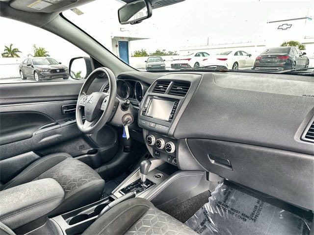 2023 Mitsubishi Outlander Sport ES