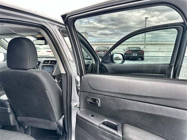 2023 Mitsubishi Outlander Sport ES