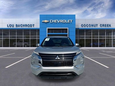 2024 Mitsubishi Outlander ES