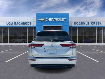2024 Mitsubishi Outlander ES