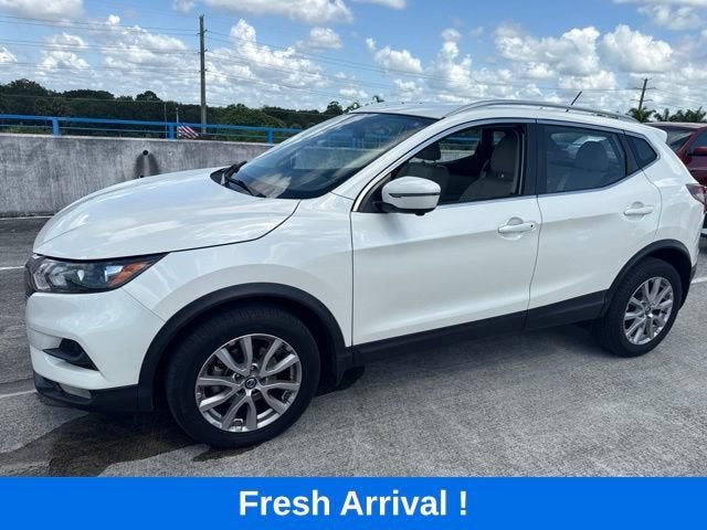 2022 Nissan Rogue Sport SV