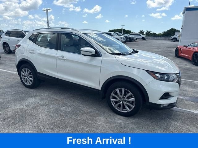 2022 Nissan Rogue Sport SV