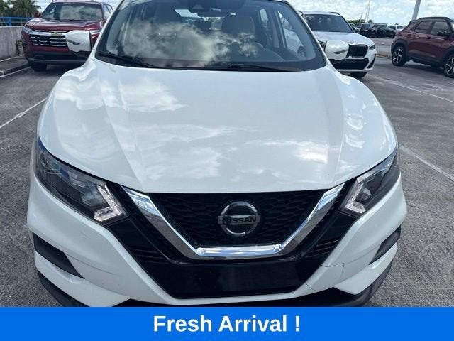 2022 Nissan Rogue Sport SV
