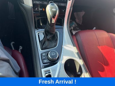 2018 INFINITI Q60 SPORT