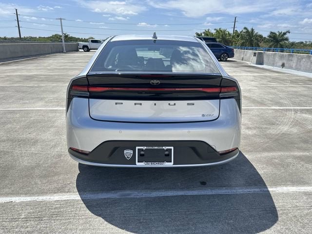 2025 Toyota Prius LE