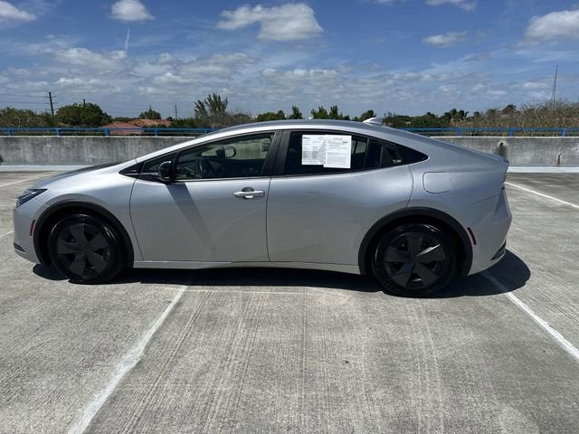 2025 Toyota Prius LE