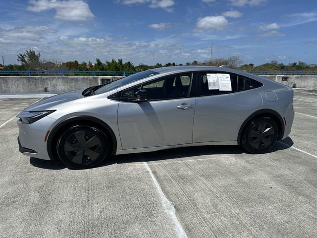 2025 Toyota Prius LE