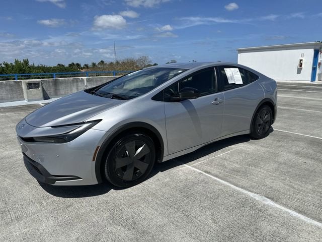 2025 Toyota Prius LE