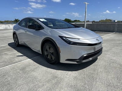 2025 Toyota Prius LE