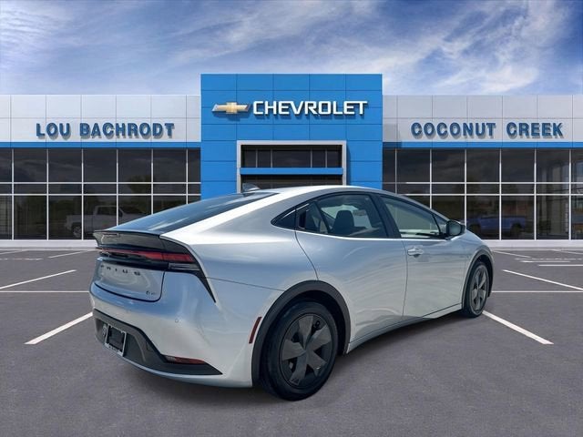 2025 Toyota Prius LE