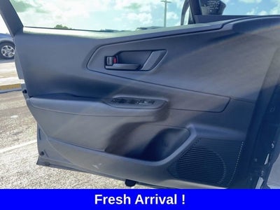 2025 Toyota Prius Plug-In Hybrid SE