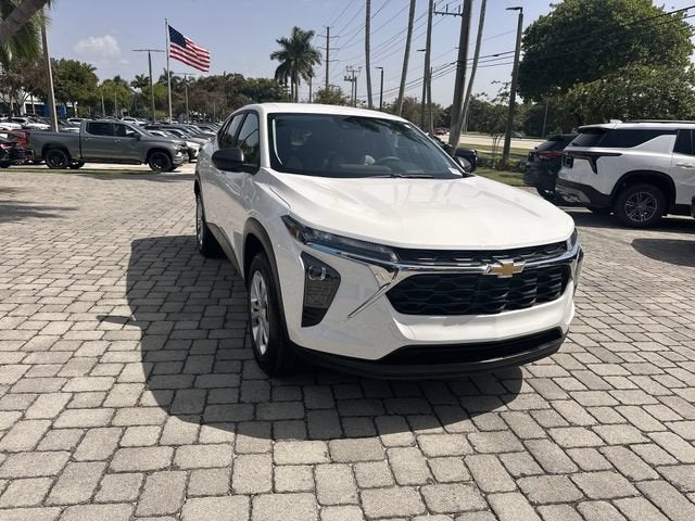 2025 Chevrolet Trax LS
