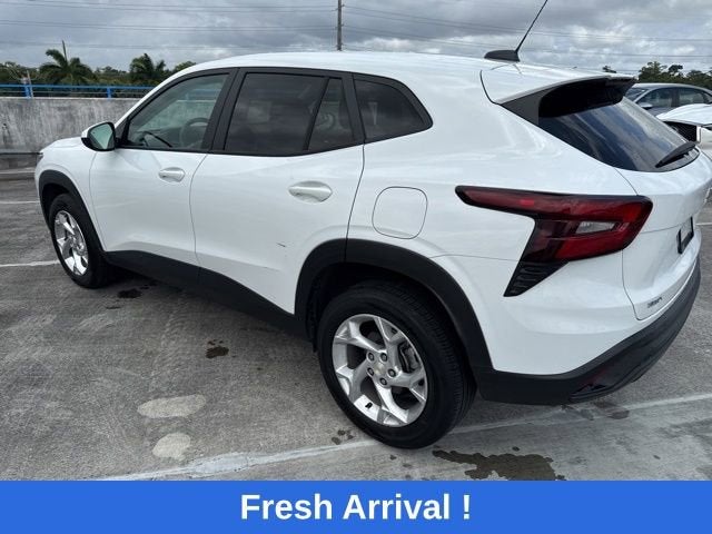 2025 Chevrolet Trax LS
