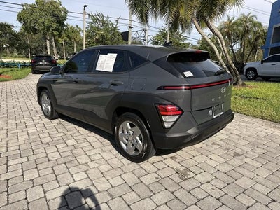 2024 Hyundai Kona SE
