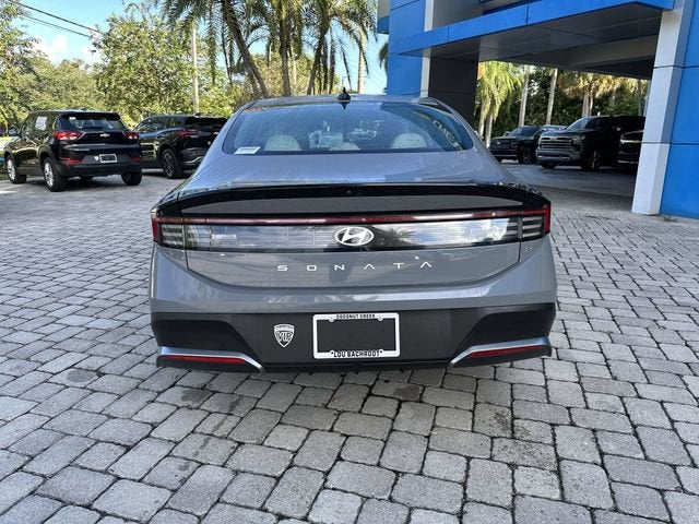 2025 Hyundai Sonata SE