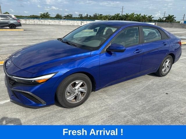 2024 Hyundai Elantra SE