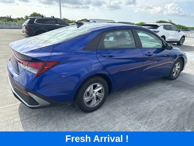 2024 Hyundai Elantra SE