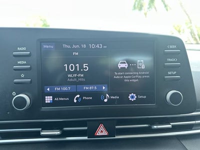 2024 Hyundai Elantra SE