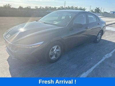 2024 Hyundai Elantra SE