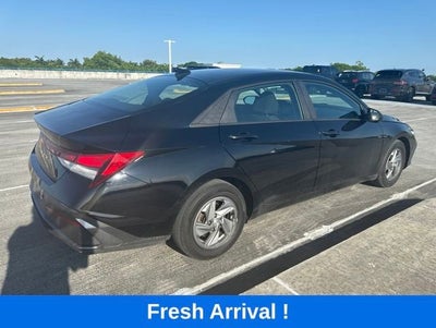 2024 Hyundai Elantra SE