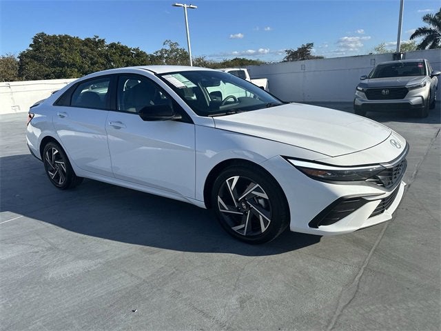 2025 Hyundai Elantra SEL Sport