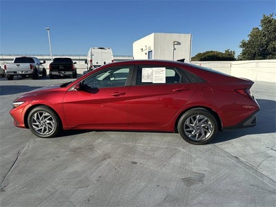 2024 Hyundai Elantra SEL