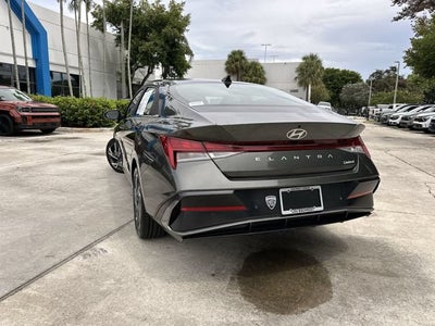 2024 Hyundai Elantra Limited