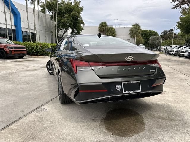 2024 Hyundai Elantra Limited