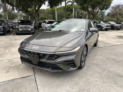 2024 Hyundai Elantra Limited