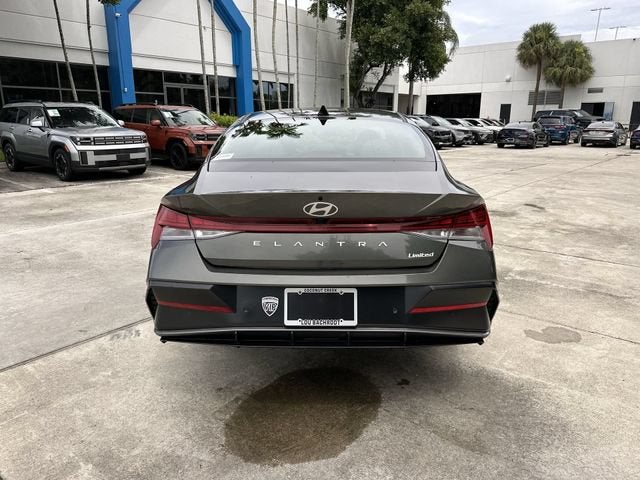 2024 Hyundai Elantra Limited