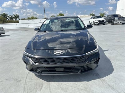 2025 Hyundai Elantra SEL Convenience