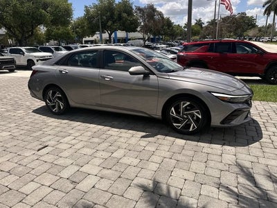 2025 Hyundai Elantra SEL Convenience