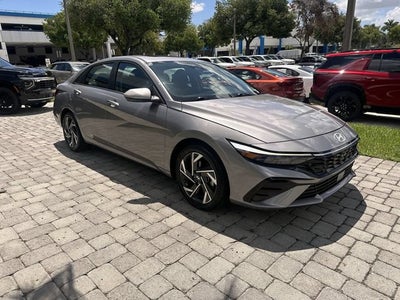 2025 Hyundai Elantra SEL Convenience