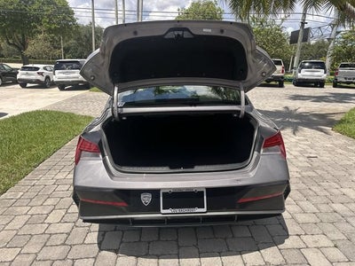 2025 Hyundai Elantra SEL Convenience