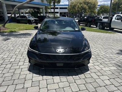 2025 Hyundai Elantra SEL Convenience