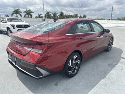 2025 Hyundai Elantra SEL Convenience