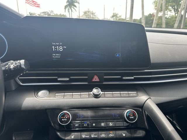 2025 Hyundai Elantra SEL Convenience