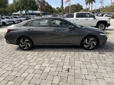 2025 Hyundai Elantra SEL Convenience