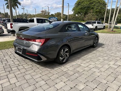 2025 Hyundai Elantra SEL Convenience