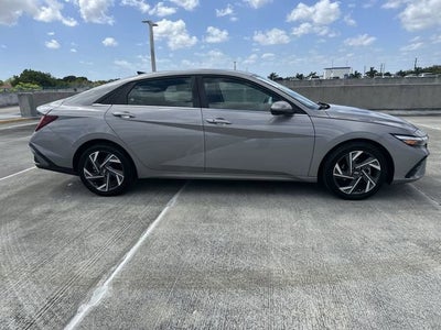 2025 Hyundai Elantra SEL Convenience