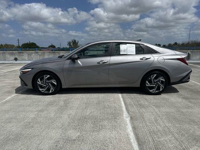 2025 Hyundai Elantra SEL Convenience