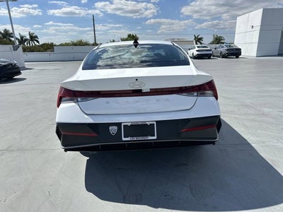 2025 Hyundai Elantra SEL Convenience