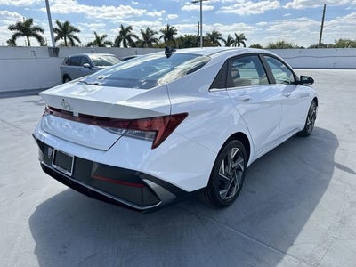 2025 Hyundai Elantra SEL Convenience