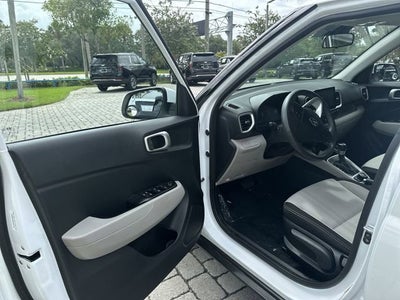 2025 Hyundai Venue SEL