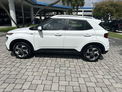 2025 Hyundai Venue SEL