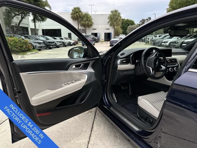 2023 Genesis G70 2.0T