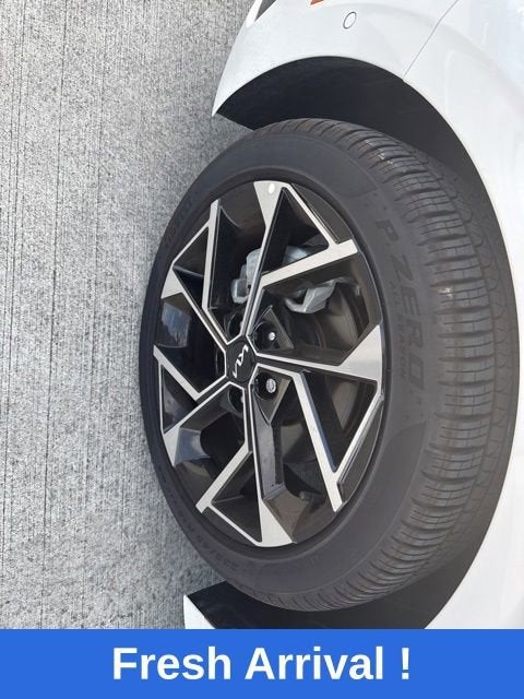 2026 Kia K5 EX